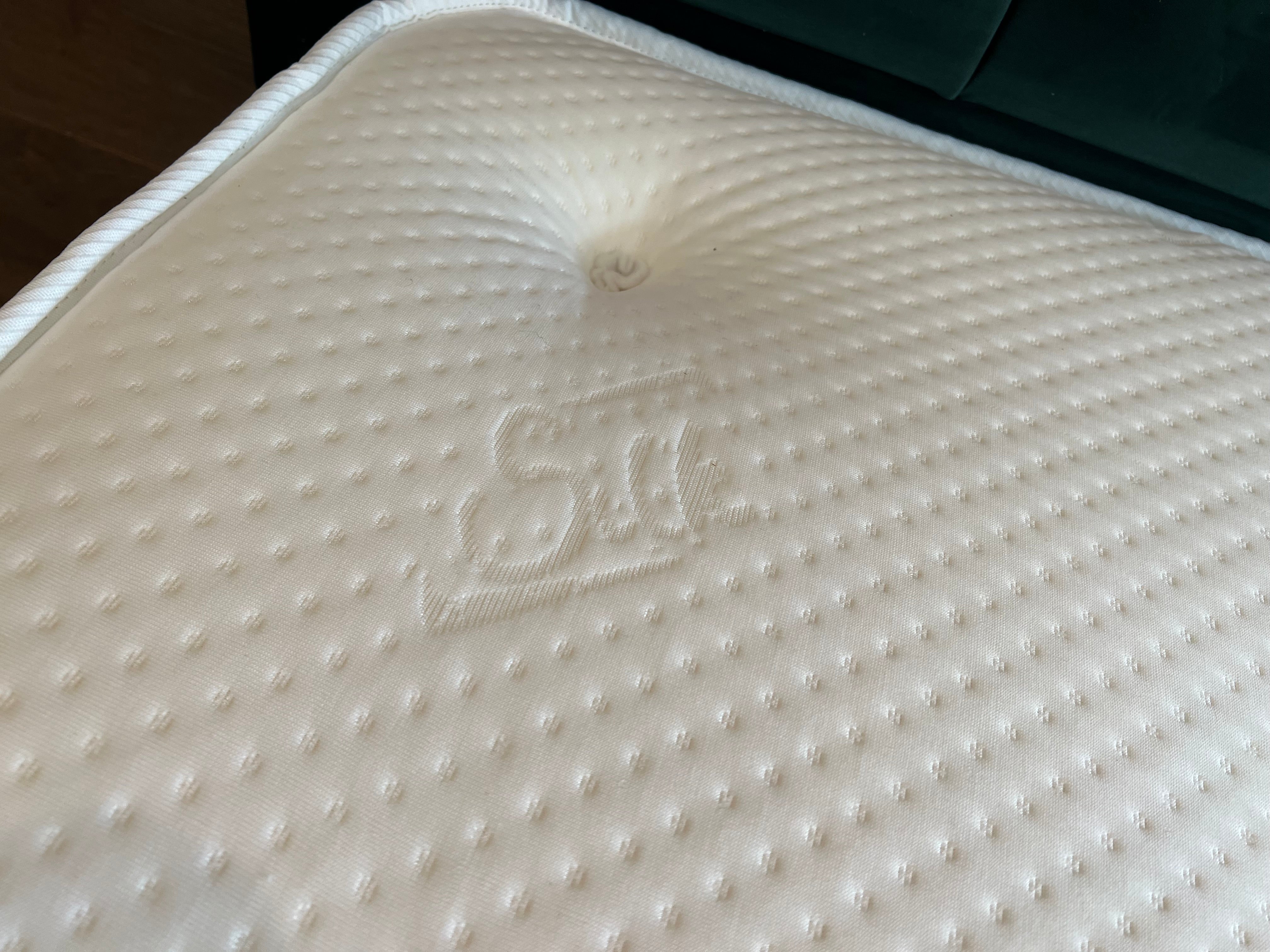 Nodax Standard Pocket Spring 1000 Mattress, affordable,  embroidered handles and air vents and woollen tufts,  27 cm height, soft-medium mattress.