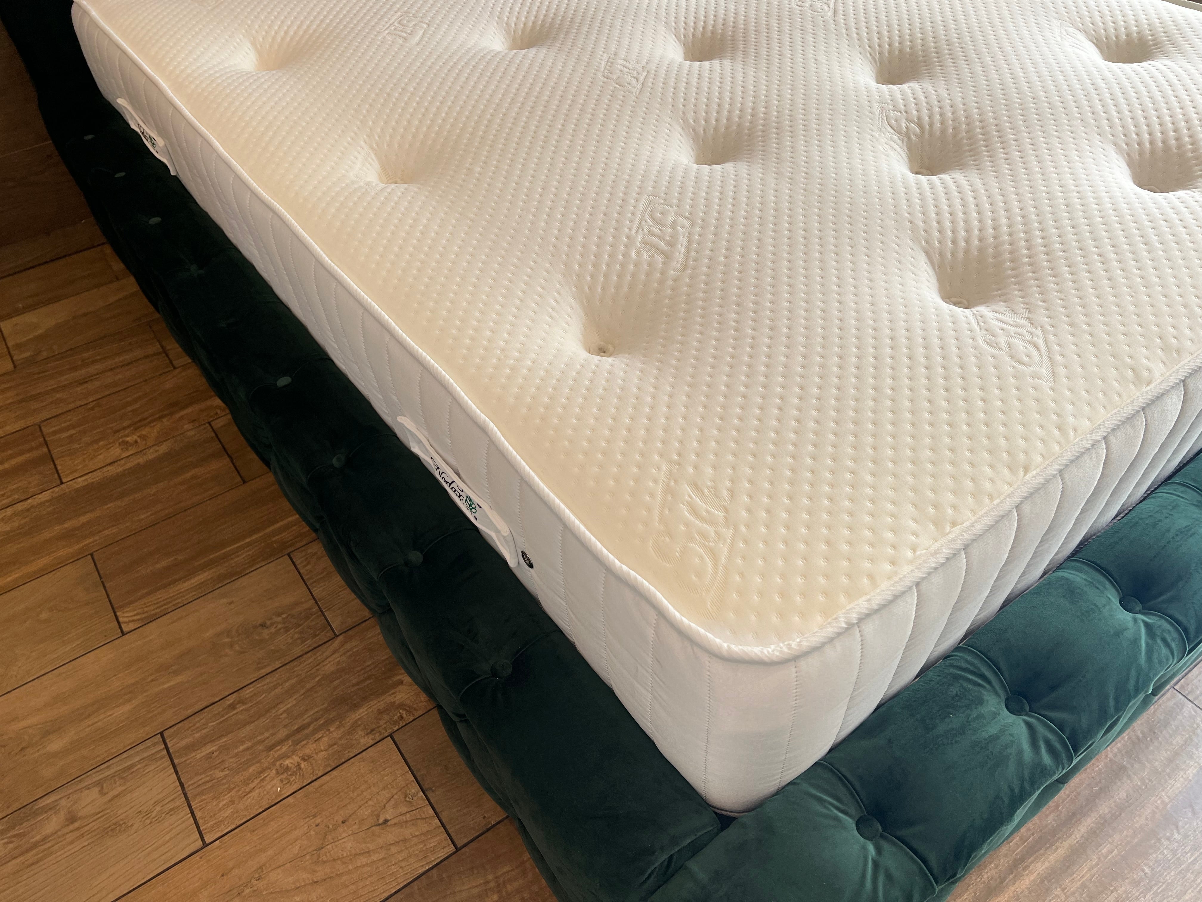Nodax Standard Pocket Spring 1000 Mattress, affordable,  embroidered handles and air vents and woollen tufts,  27 cm height, soft-medium mattress.