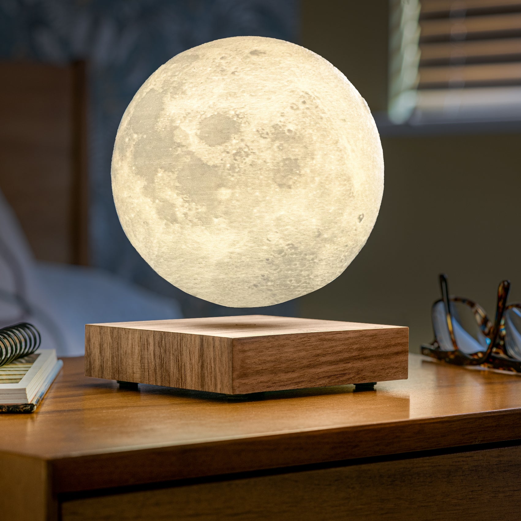 Smart Moon Lamp